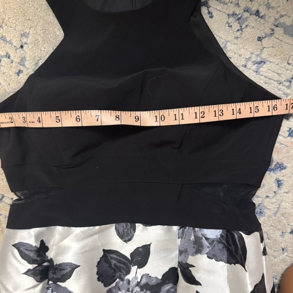 Xcape Elegant Black and White Floral Maxi Ball Gown Mermaid Women's Dress - Picture 10 of 11